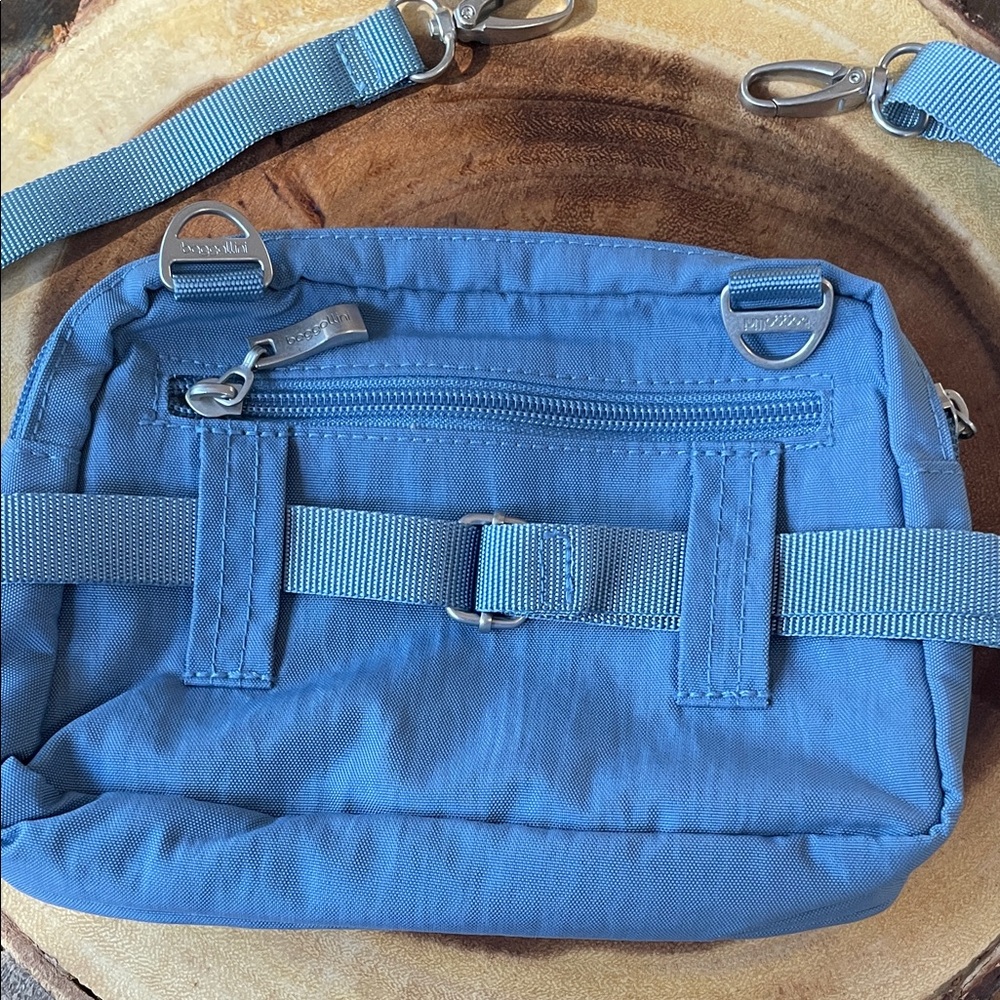 Baggallini Blue Belt Bag - Picture 8 of 9
